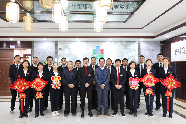 贵州开云app登录入口：提高建造资质 解决就业岗位 助力脱贫攻坚